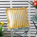 Coussin d'extérieur Lottie rayé avec volants jaune