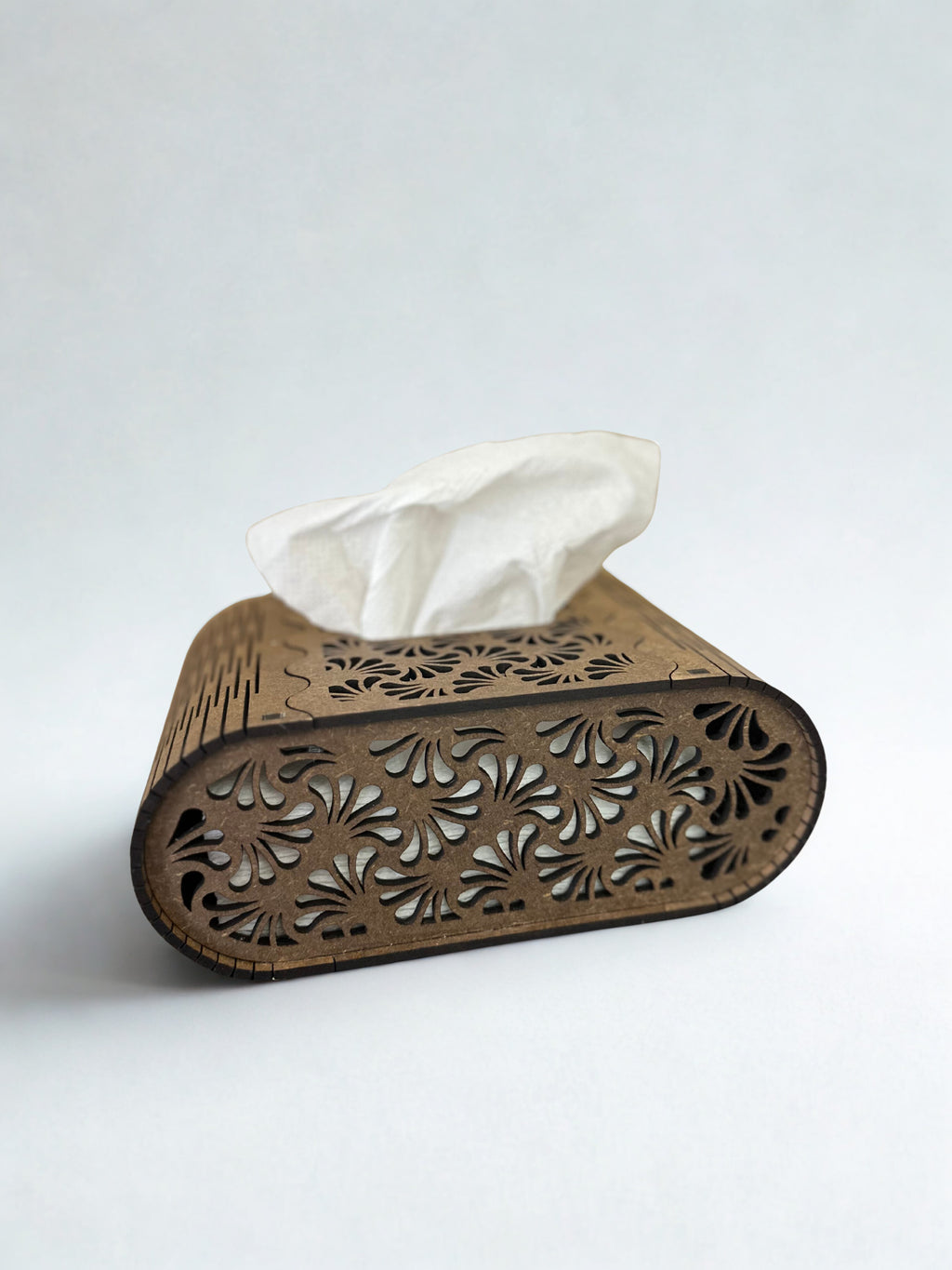 Boîte à mouchoirs en bois ajouré