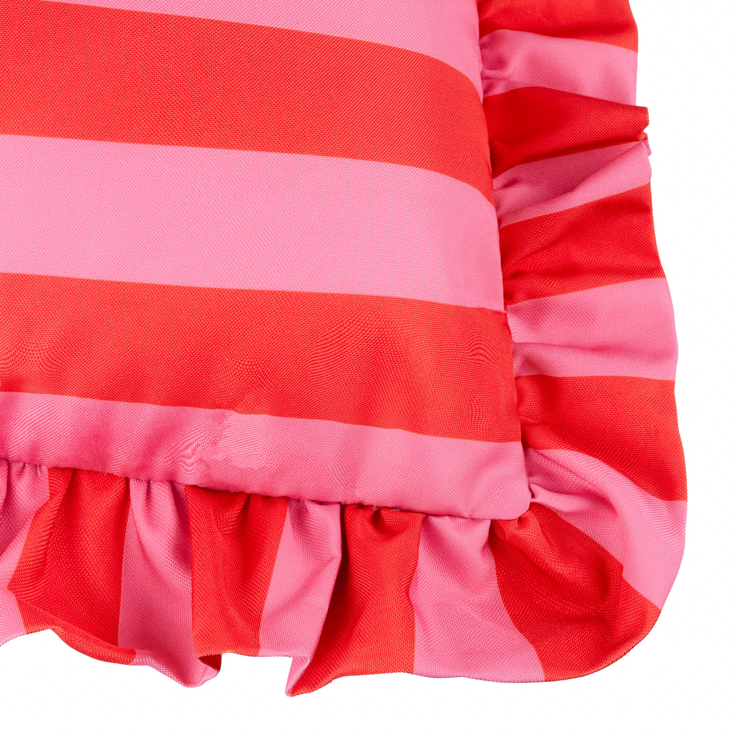 Coussin d'extérieur imprimé à volants Palm Royale Stripe Rose/Rouge